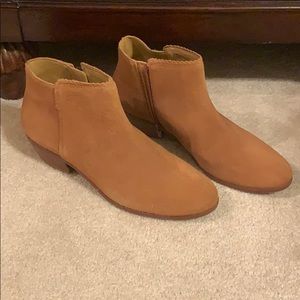 Jack Rogers camel bootie with scallop detail